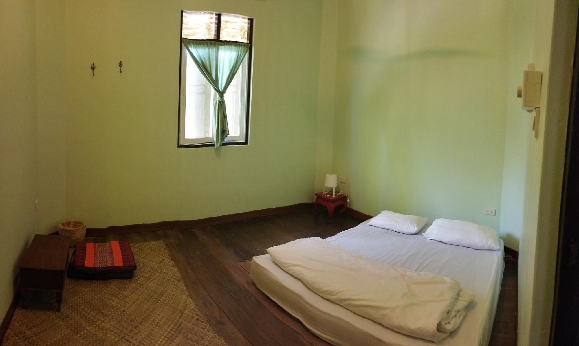 Baan Bua Guest House Chiang Rai Exterior foto