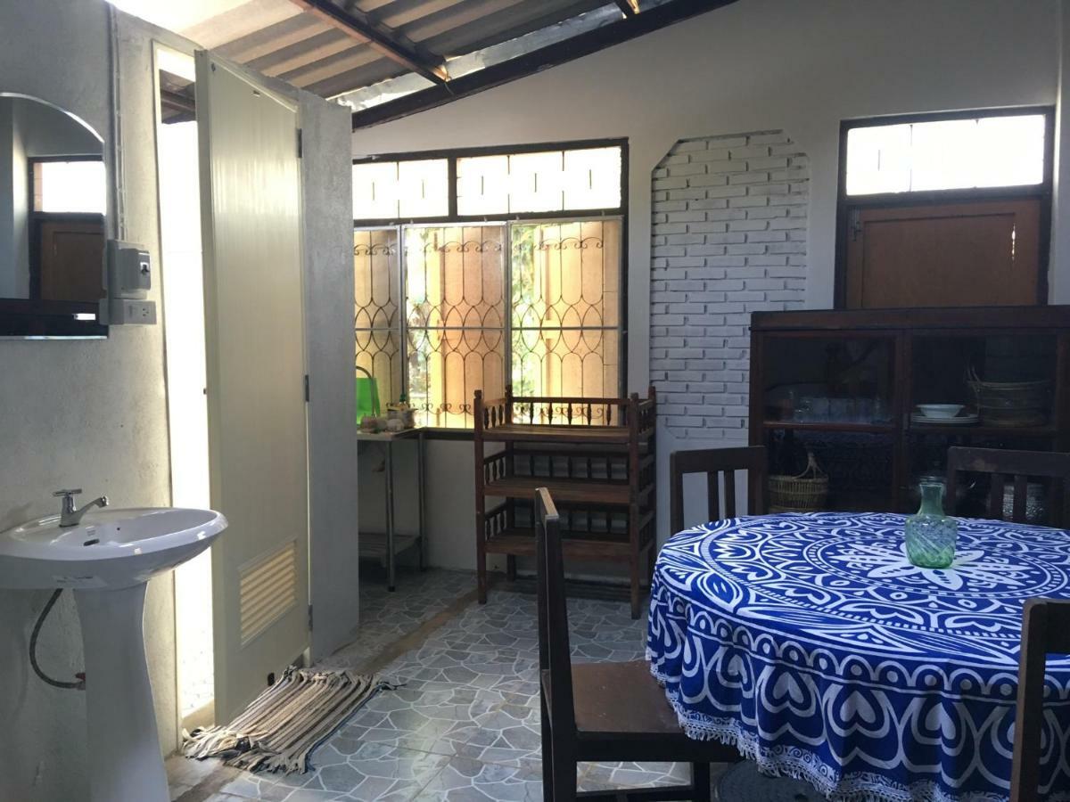 Baan Bua Guest House Chiang Rai Exterior foto